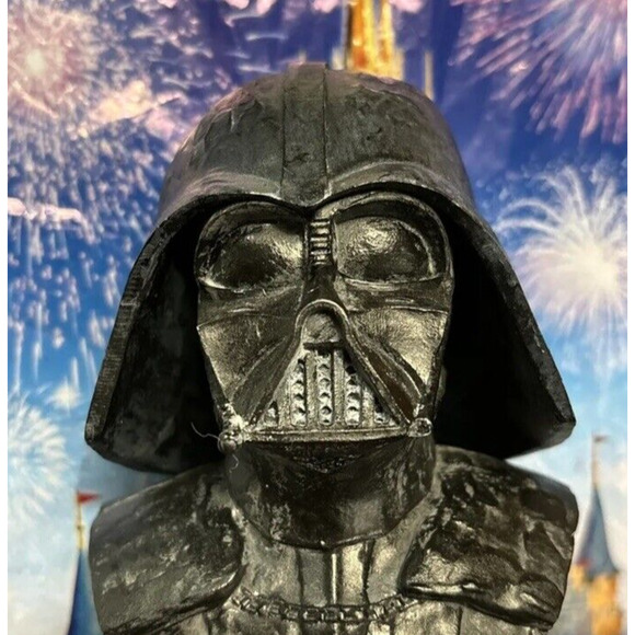 Disney Parks Star Wars Galaxy's Edge Sith Mini Bust‎ Statue Darth Vader - Picture 1 of 3